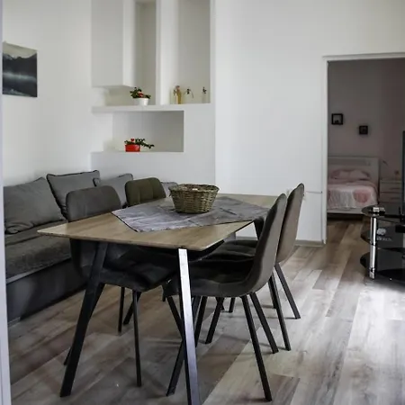 Apartment Ground Floor With Parking Erny