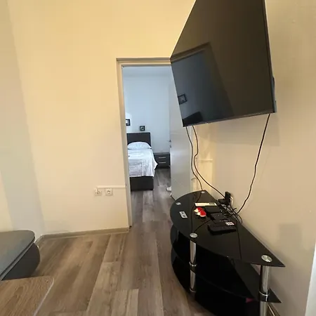 Διαμέρισμα Ground Floor With Parking Erny *